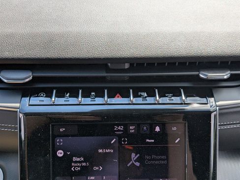 New 2025 Jeep Grand Cherokee Laredo X image 25