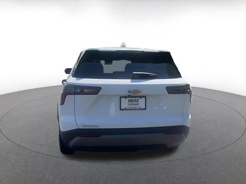 Used 2025 Chevrolet Equinox LT image 12