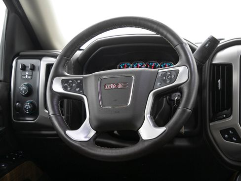Used 2018 GMC Sierra 1500 SLT AWD/4WD image 17