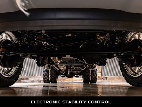 Used 2026 Ford F450 Platinum w/ Platinum Plus Package image 15