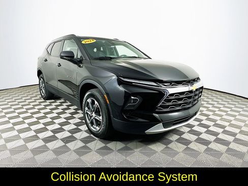 Used 2024 Chevrolet Blazer LT w/ Convenience Package image 3