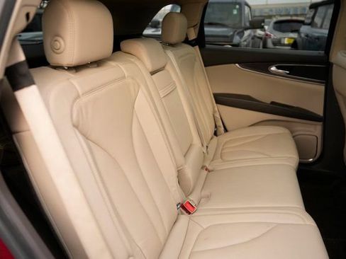 Used 2016 Lincoln MKX Reserve w/ Climate Package image 17