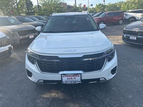 Used 2025 Kia Seltos EX w/ EX Sunroof Package AWD/4WD image 2