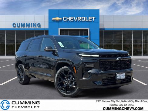 Used 2026 Chevrolet Traverse RS FWD image 1