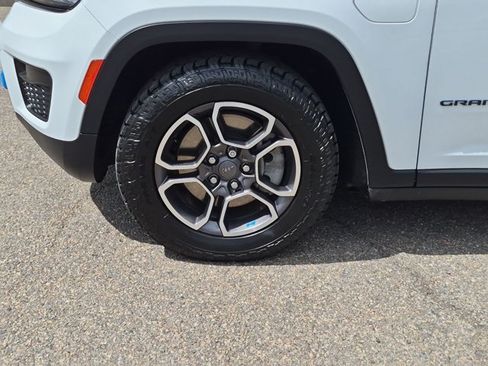 Used 2022 Jeep Grand Cherokee Trailhawk AWD/4WD image 23