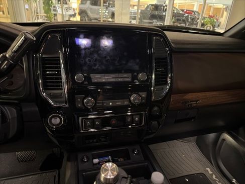 Used 2021 Nissan Titan Platinum Reserve w/ Moonroof Package image 8