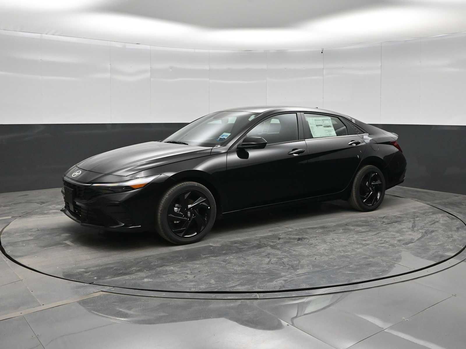 New 2026 Hyundai Elantra SEL Sport Premium FWD image 1