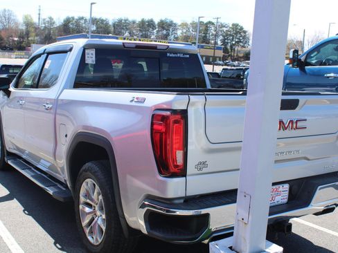 Used 2019 GMC Sierra 1500 SLT w/ SLT Premium Package image 4