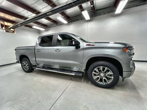 Certified 2024 Chevrolet Silverado 1500 RST AWD/4WD image 9