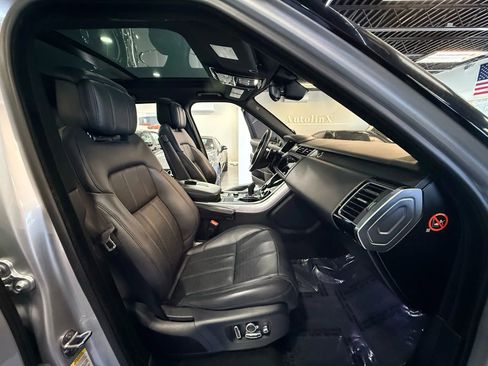 Used 2019 Land Rover Range Rover Sport HSE Dynamic image 18