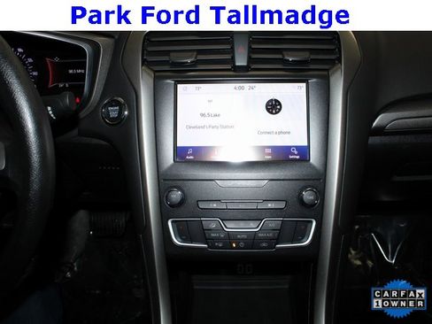 Used 2019 Ford Fusion SE image 16