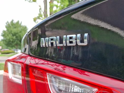 Used 2023 Chevrolet Malibu LT FWD image 24
