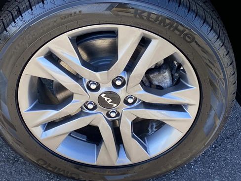 Used 2023 Kia Seltos LX AWD/4WD image 25