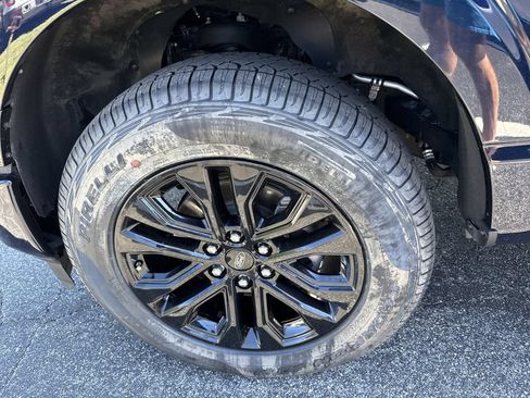 Used 2024 Ford F150 Lariat AWD/4WD image 11