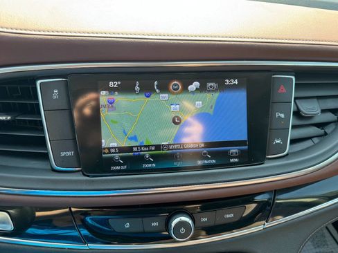 Used 2018 Buick Enclave Avenir w/ Avenir Technology Package image 21