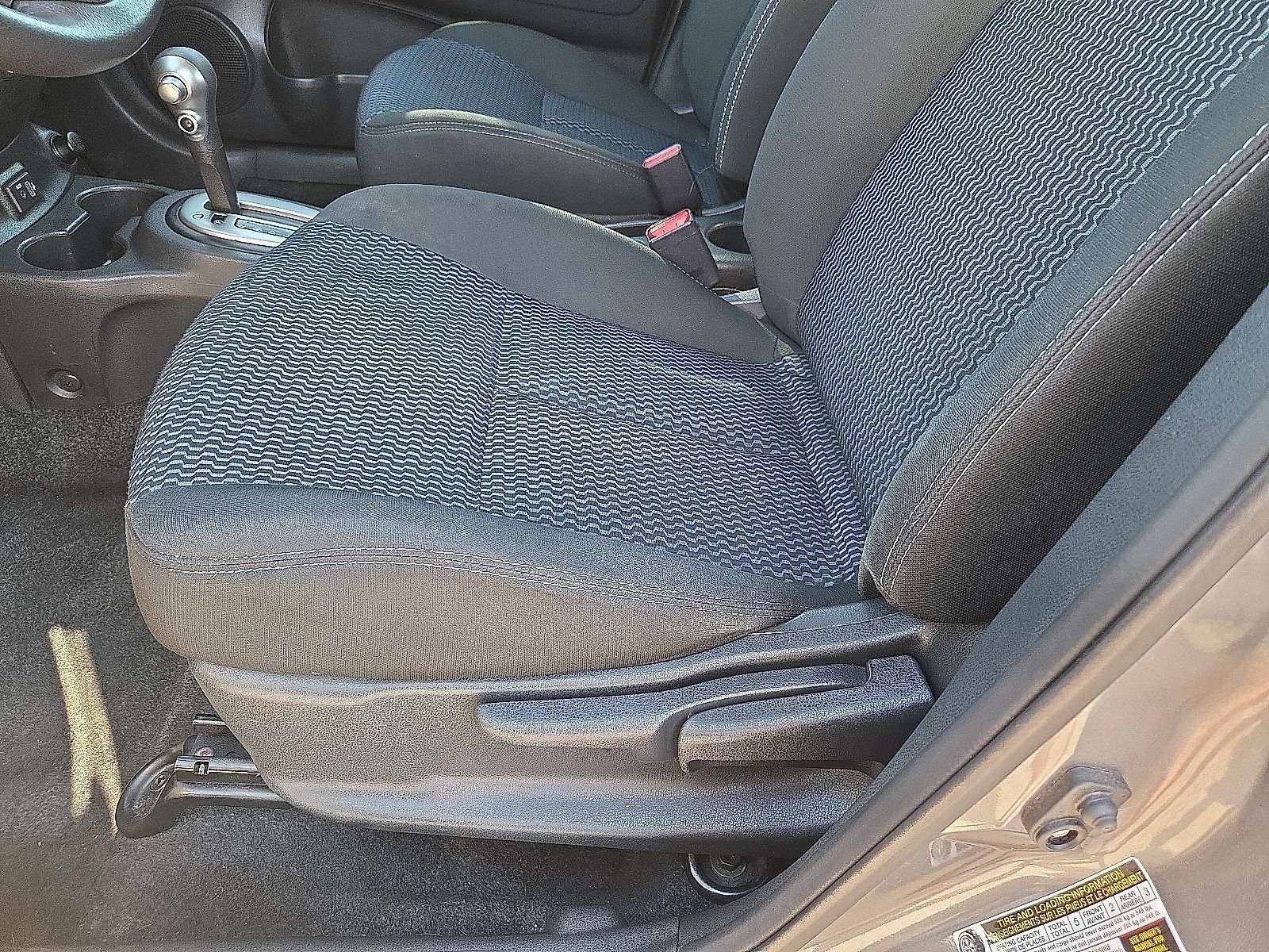Used 2019 Nissan Versa Note SV FWD image 21