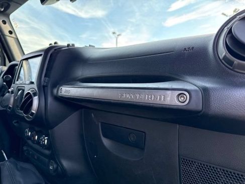 Used 2013 Jeep Wrangler Unlimited Sport AWD/4WD image 14