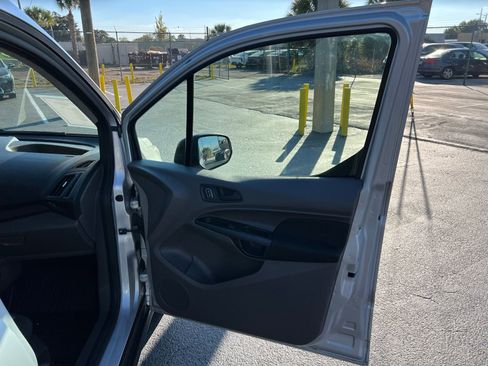 Used 2020 Ford Transit Connect XL image 42