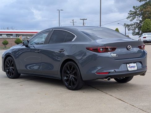 Used 2022 MAZDA MAZDA3 s image 6