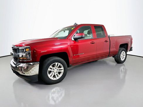 Used 2018 Chevrolet Silverado 1500 LT w/ All Star Edition image 3