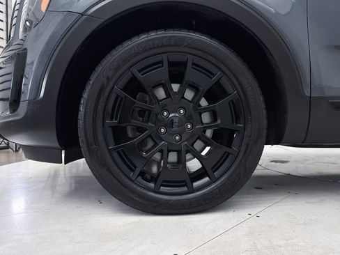 Used 2021 Kia Telluride EX w/ EX Premium Package image 17