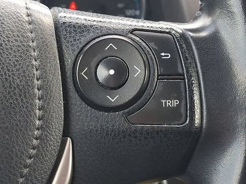 Used 2016 Toyota RAV4 XLE AWD/4WD image 17