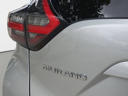 Used 2023 Nissan Murano SV FWD image 27