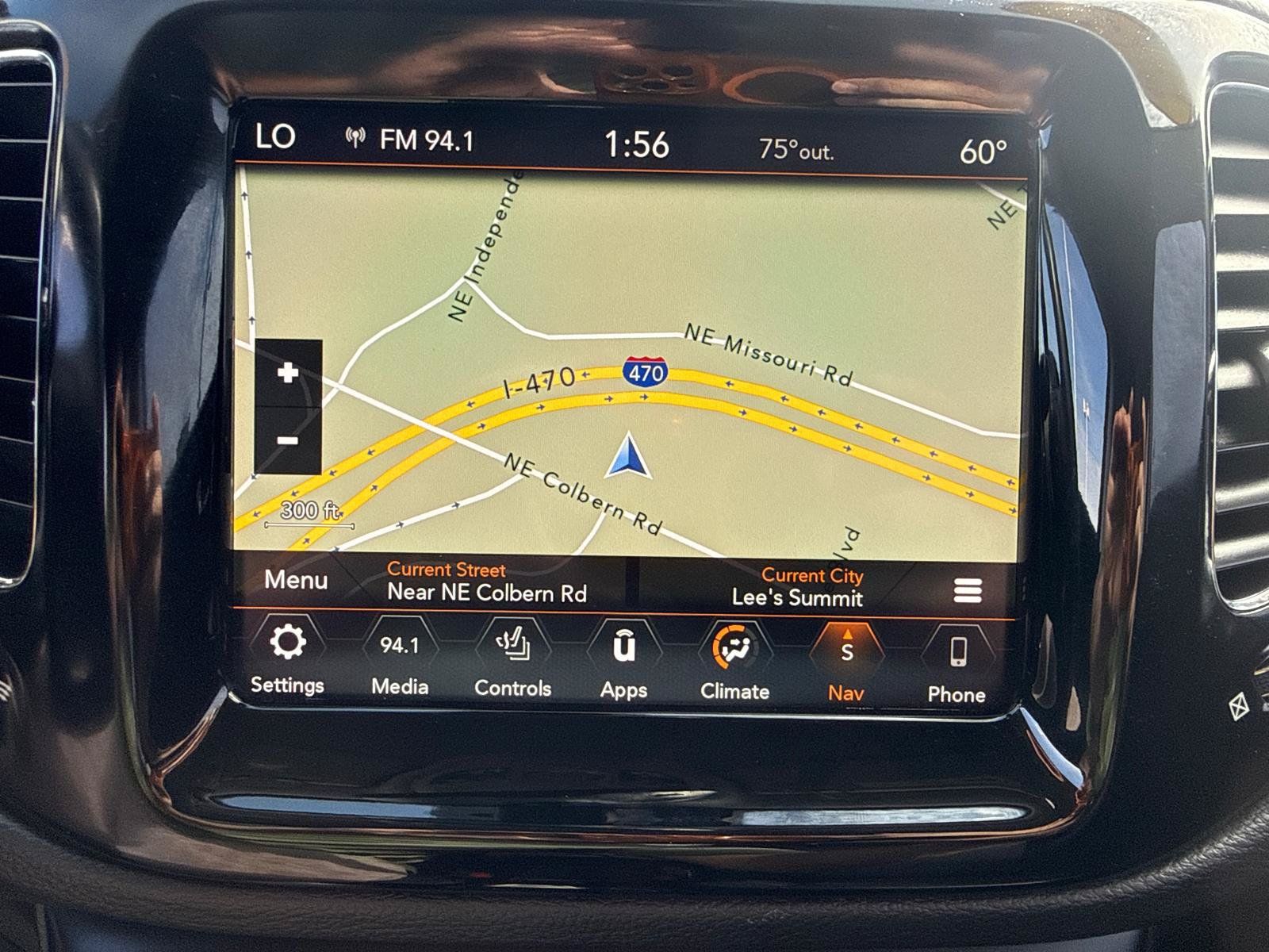 Used 2018 Jeep Compass Limited w/ Navigation Group AWD/4WD image 18