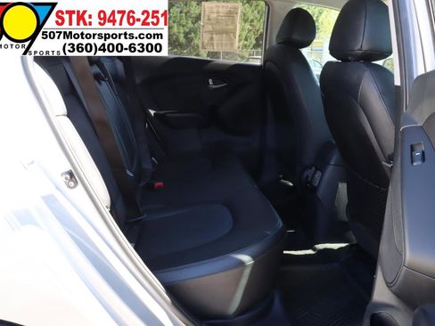 Used 2014 Hyundai Tucson SE AWD/4WD image 18
