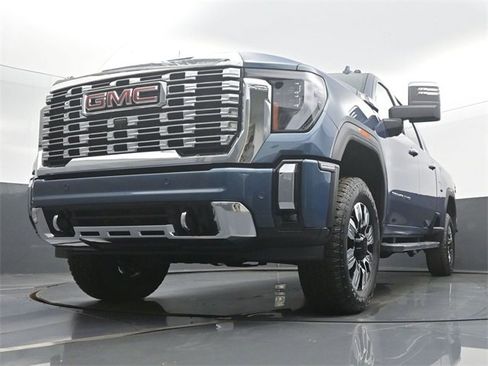 New 2025 GMC Sierra 2500 Denali w/ Denali Reserve Package image 46