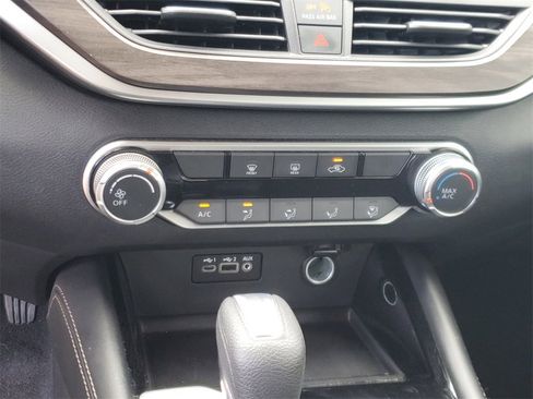 Used 2023 Nissan Altima 2.5 SV image 25