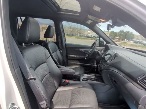 Used 2023 Honda Passport EX-L image 32