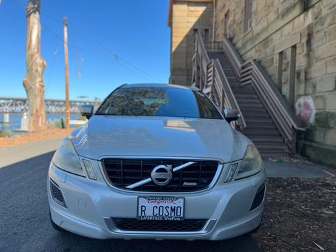 Used 2013 Volvo XC60 T6 AWD/4WD image 5