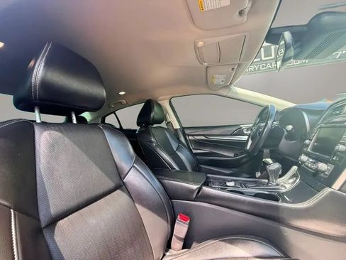 Used 2020 Nissan Maxima 3.5 SV w/ Floor Mat Group FWD image 10