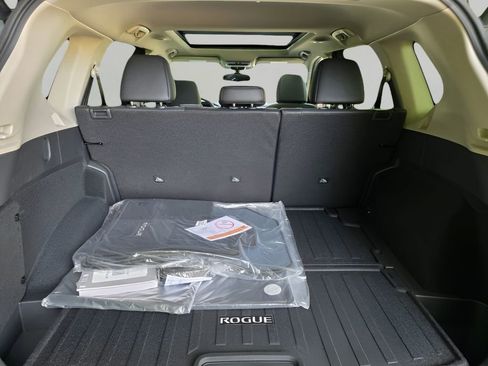 New 2026 Nissan Rogue Platinum AWD/4WD image 6