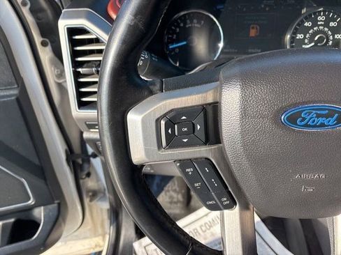 Used 2019 Ford F150 Platinum w/ Equipment Group 701A Luxury image 17