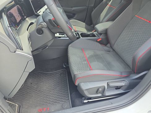 Used 2026 Volkswagen GTI SE FWD image 15