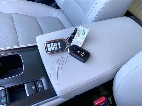 Used 2018 Honda Accord EX-L image 13