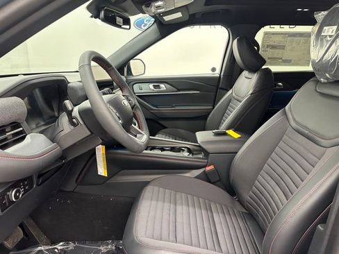 New 2026 Ford Explorer ST-Line w/ ST-Line Street Pack image 24