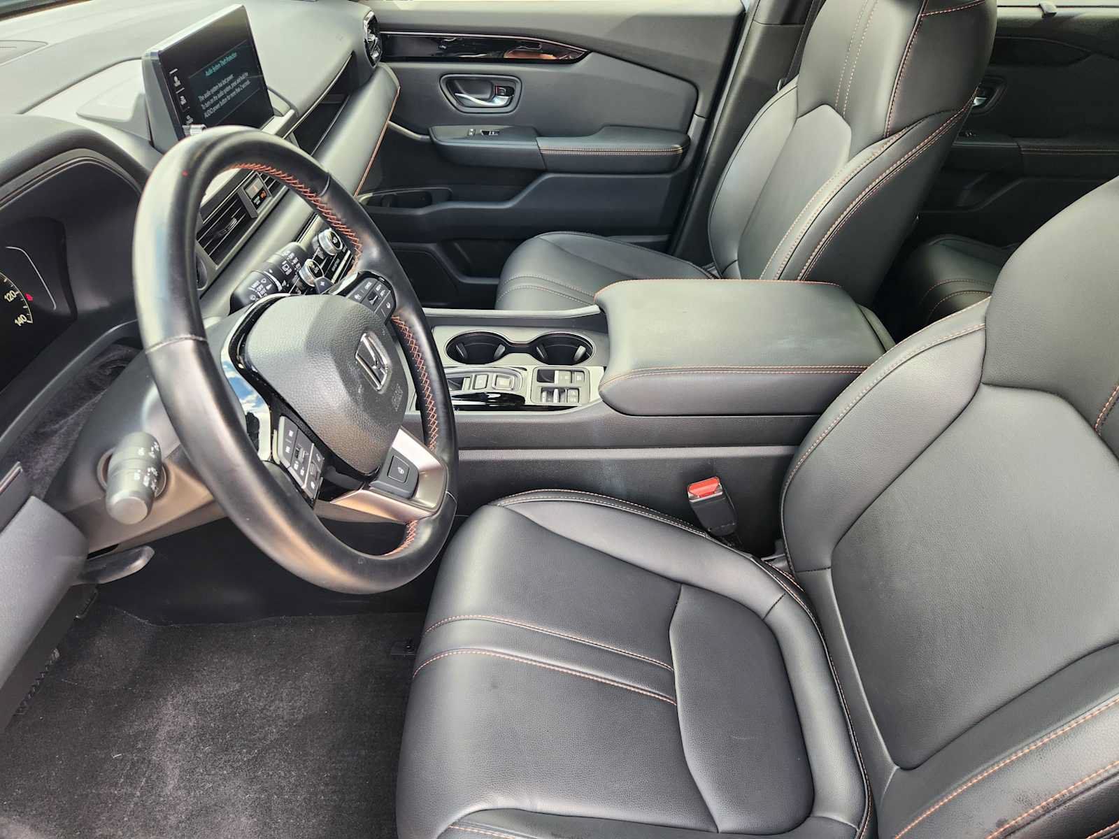 Certified 2025 Honda Pilot TrailSport image 12