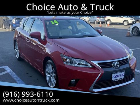 Used 2014 Lexus CT 200h image 1