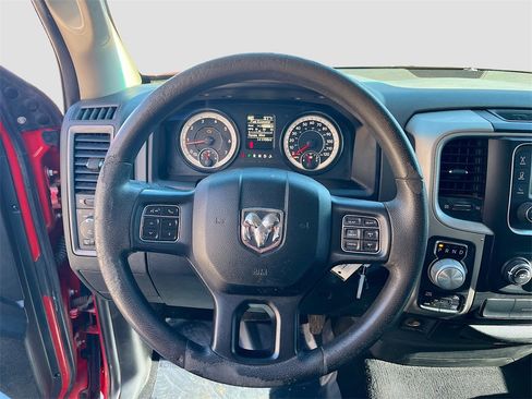 Used 2018 RAM 1500 Express w/ Express Value Package image 11