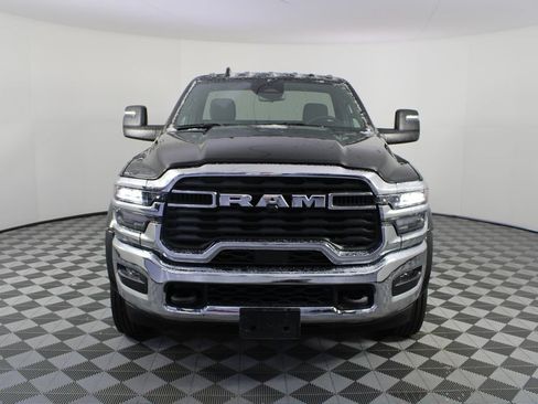 Used 2025 RAM 4500 4x4 Regular Cab DRW image 23