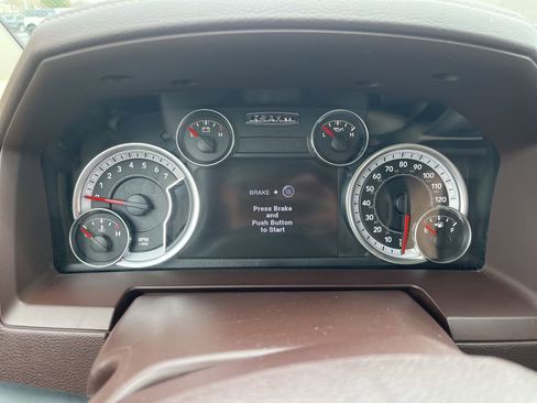 Used 2014 RAM 1500 Laramie w/ Convenience Group AWD/4WD image 15