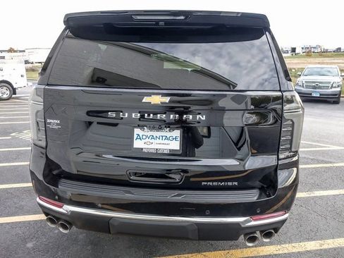 New 2026 Chevrolet Suburban Premier image 7