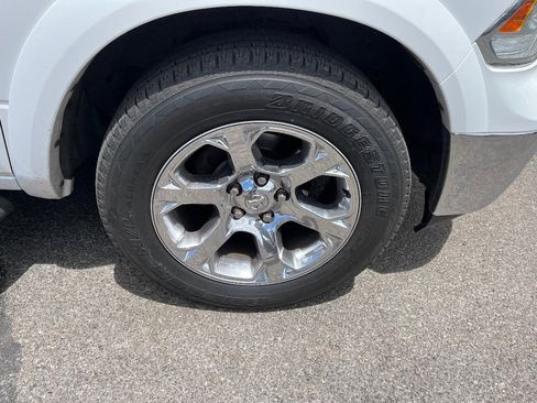 Used 2017 RAM 1500 Laramie AWD/4WD image 19