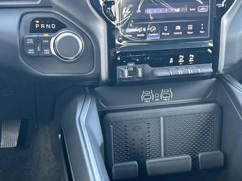 New 2027 RAM 1500 4x4 Crew Cab image 17