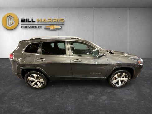 Used 2021 Jeep Cherokee Limited AWD/4WD image 10