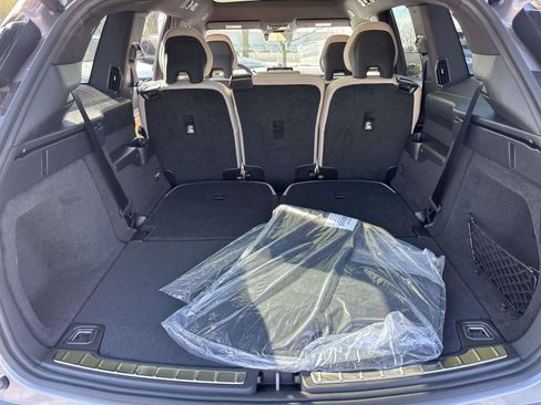 New 2026 Volvo EX90 Ultra AWD/4WD image 9