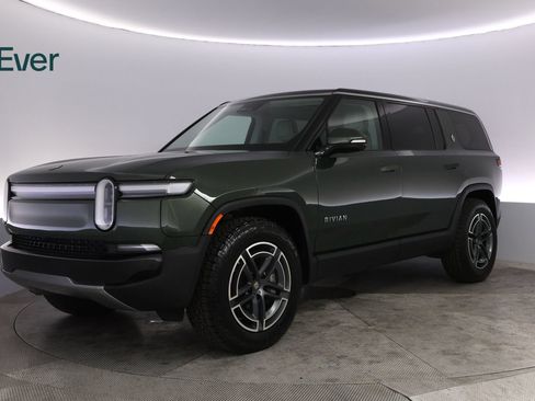 Used 2025 Rivian R1S Adventure AWD/4WD image 2